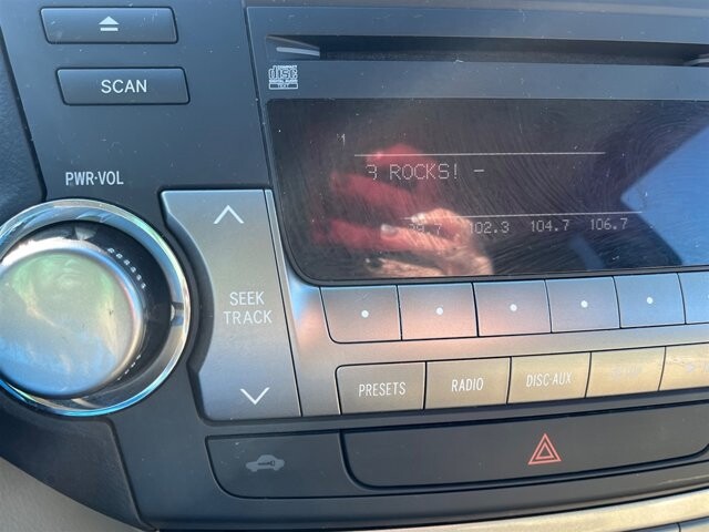 2012 Toyota Highlander in Greenville, SC 29607 - 18091486 40