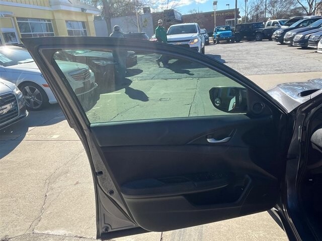 2019 Honda Insight in Greenville, SC 29607 - 18091489 19