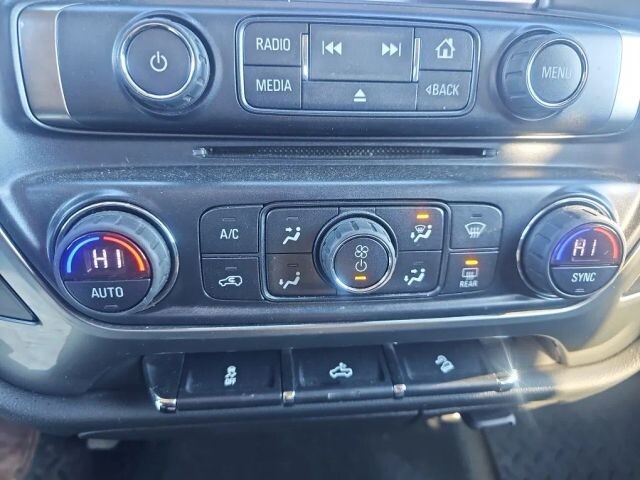 2018 Chevrolet Silverado 1500 in Wadena, MN 56482 - 18091500 9