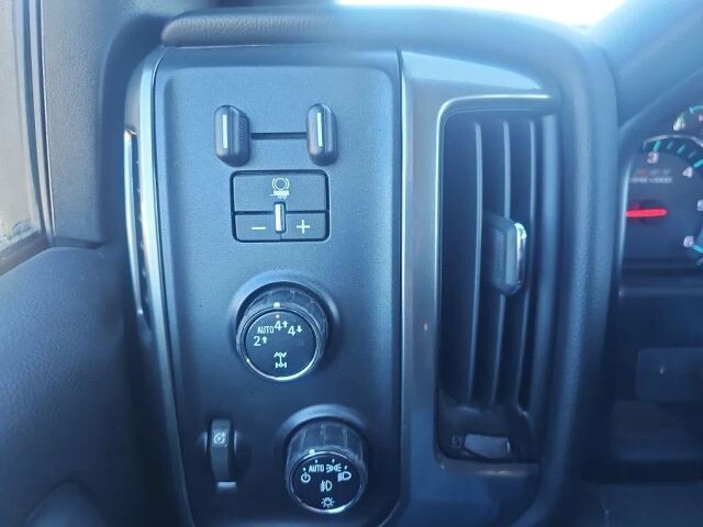 2018 Chevrolet Silverado 1500 in Wadena, MN 56482 - 18091500 13