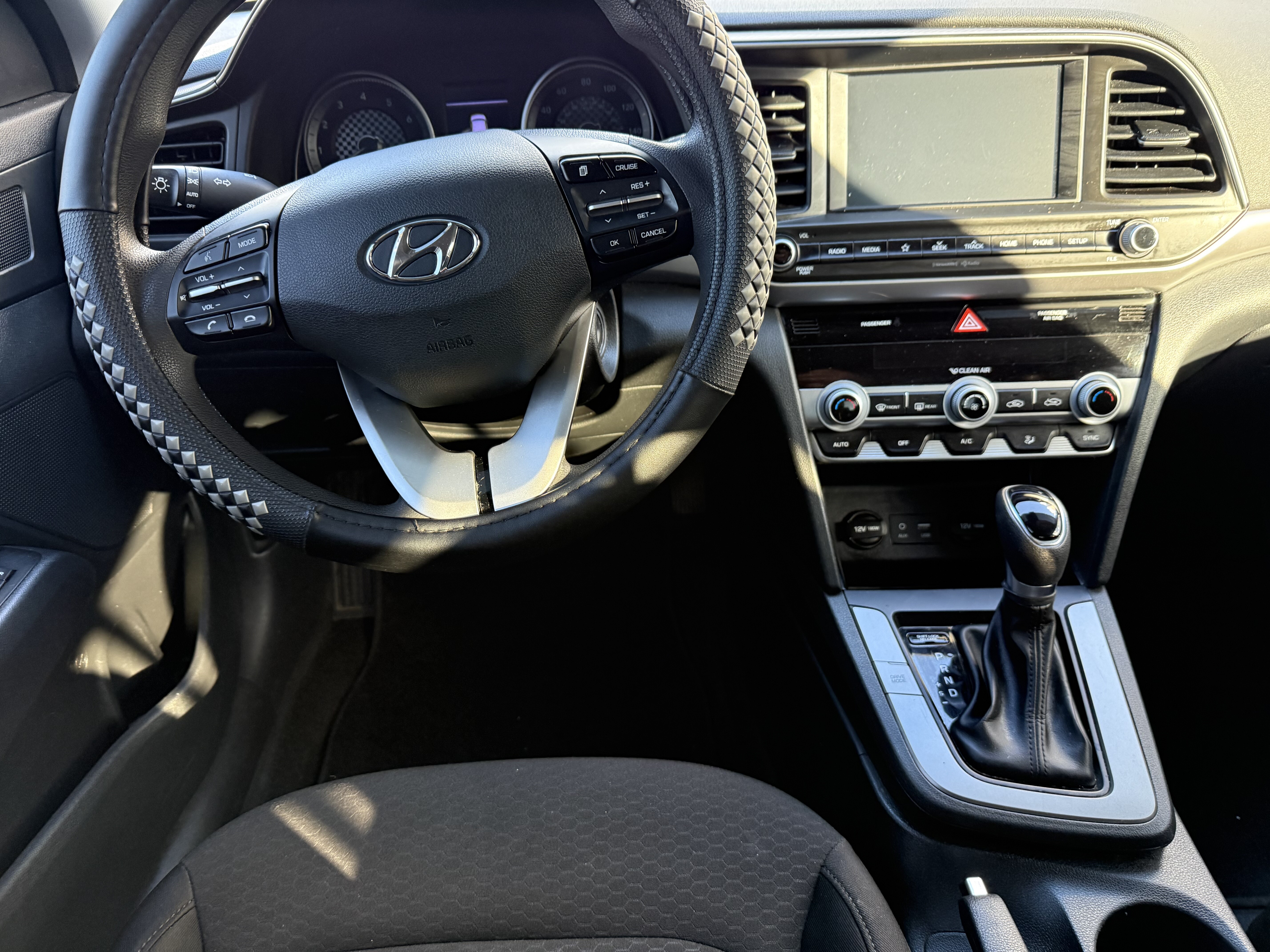 2020 Hyundai Elantra in Phoenix, AZ 85022 - 18091518 7