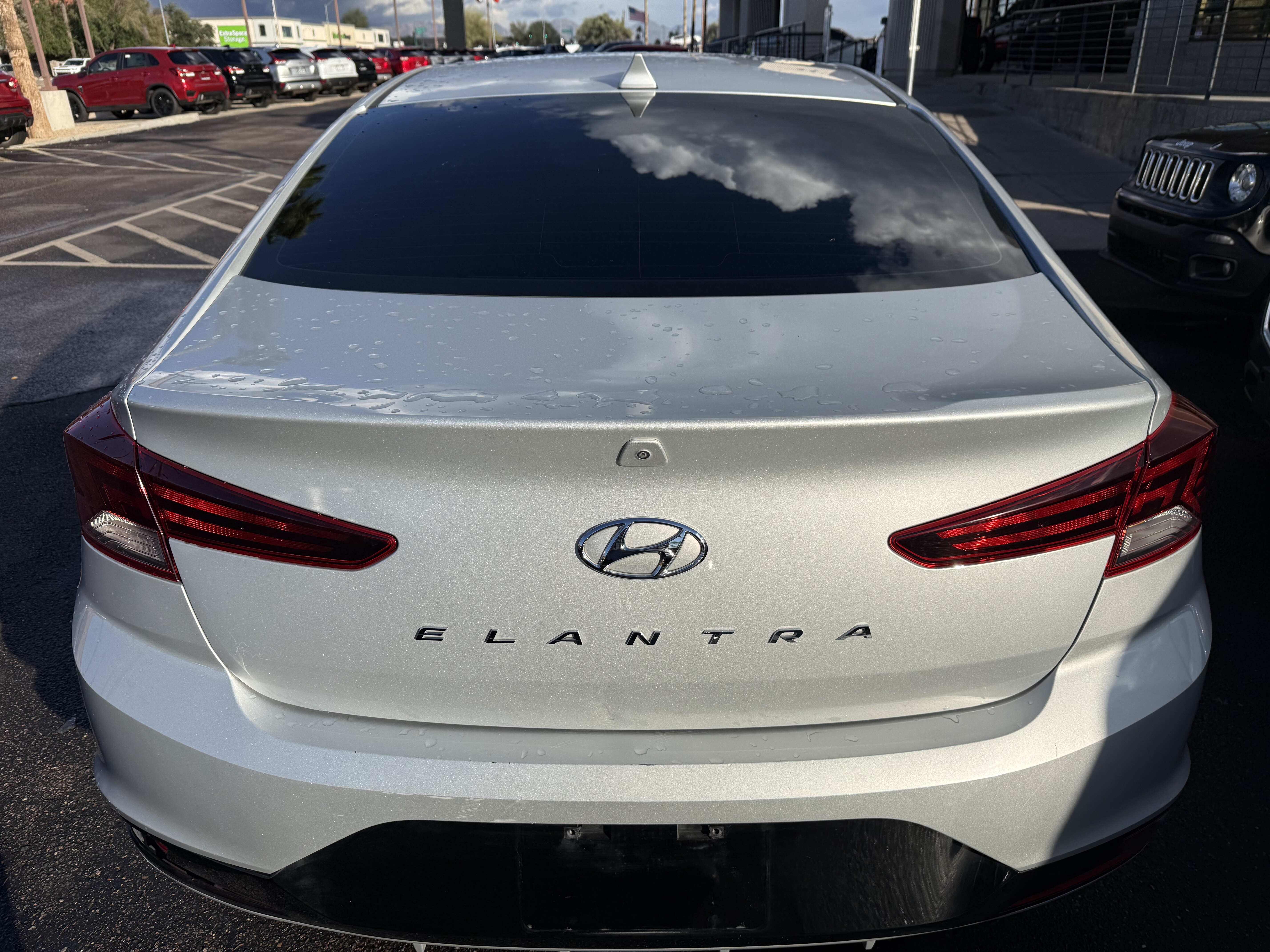 2020 Hyundai Elantra in Phoenix, AZ 85022 - 18091518 5