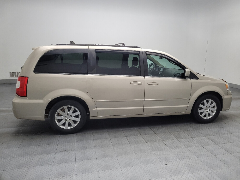 2015 Chrysler Town & Country in Conyers, GA 30094 - 18091526 10