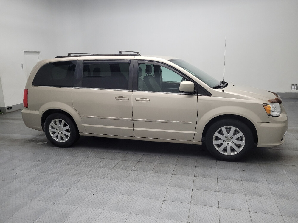 2015 Chrysler Town & Country in Conyers, GA 30094 - 18091526 11