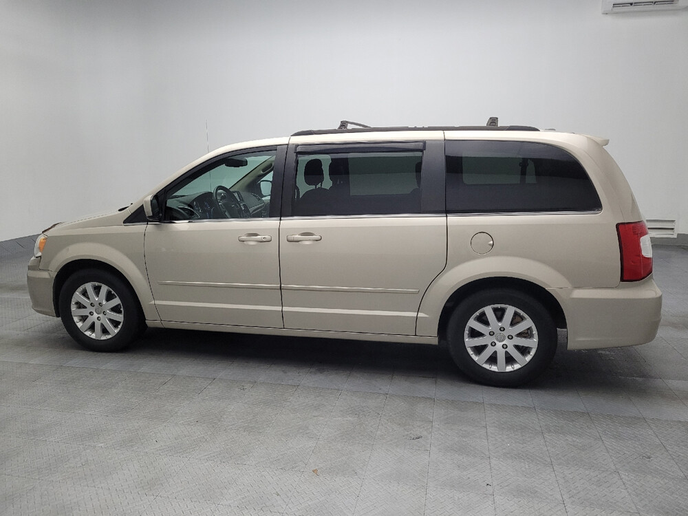 2015 Chrysler Town & Country in Conyers, GA 30094 - 18091526 3