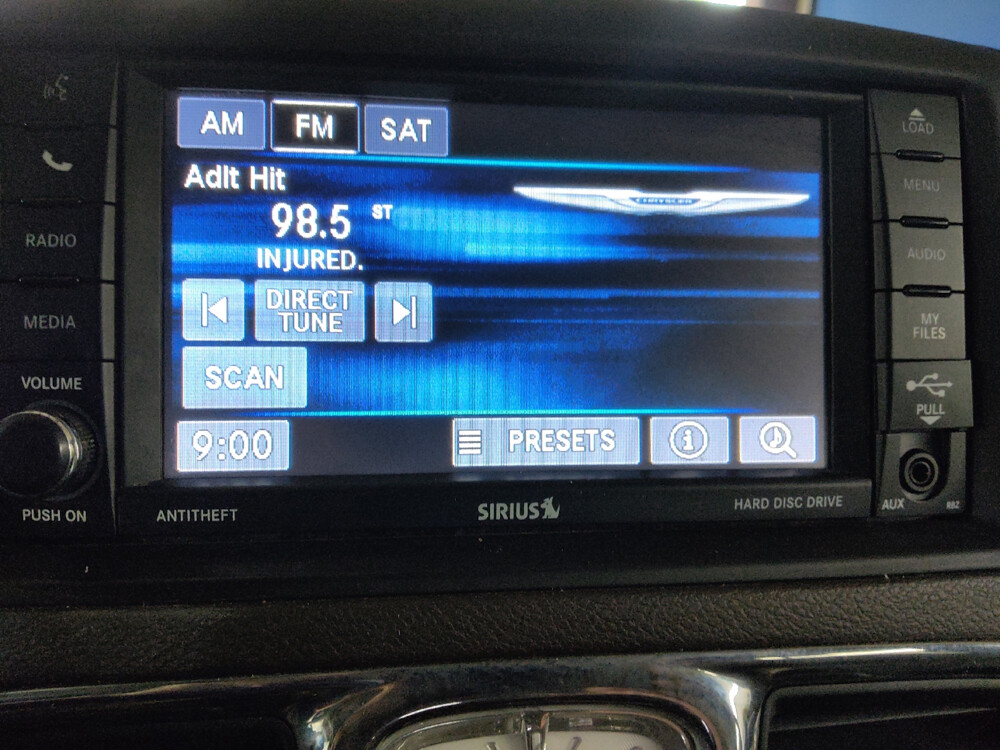 2015 Chrysler Town & Country in Conyers, GA 30094 - 18091526 25