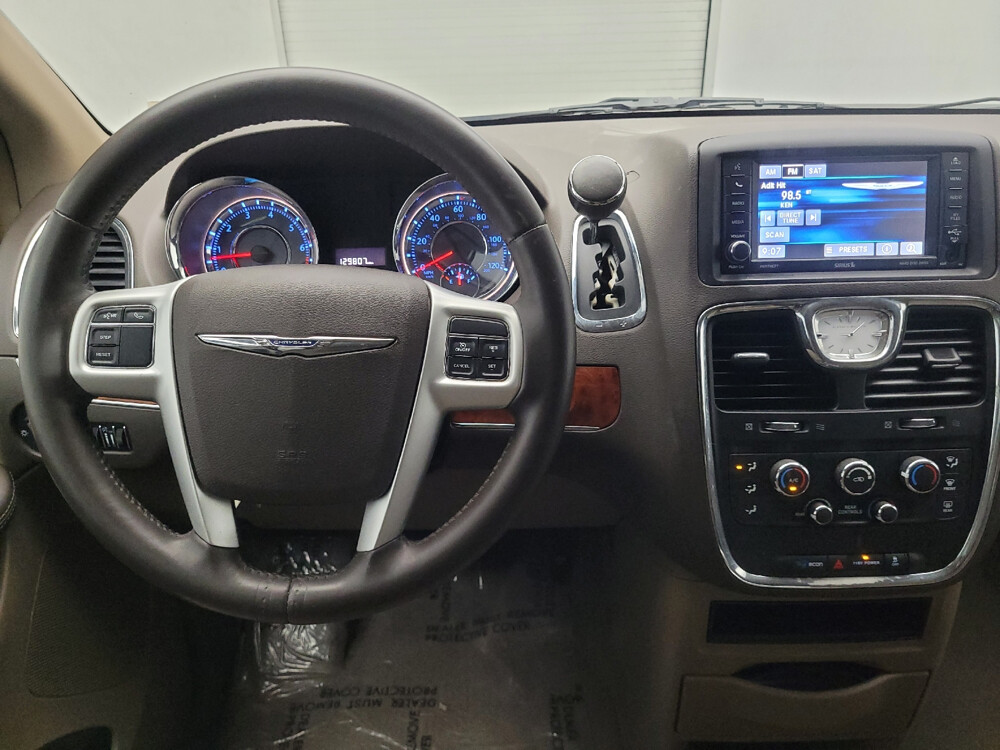 2015 Chrysler Town & Country in Conyers, GA 30094 - 18091526 22