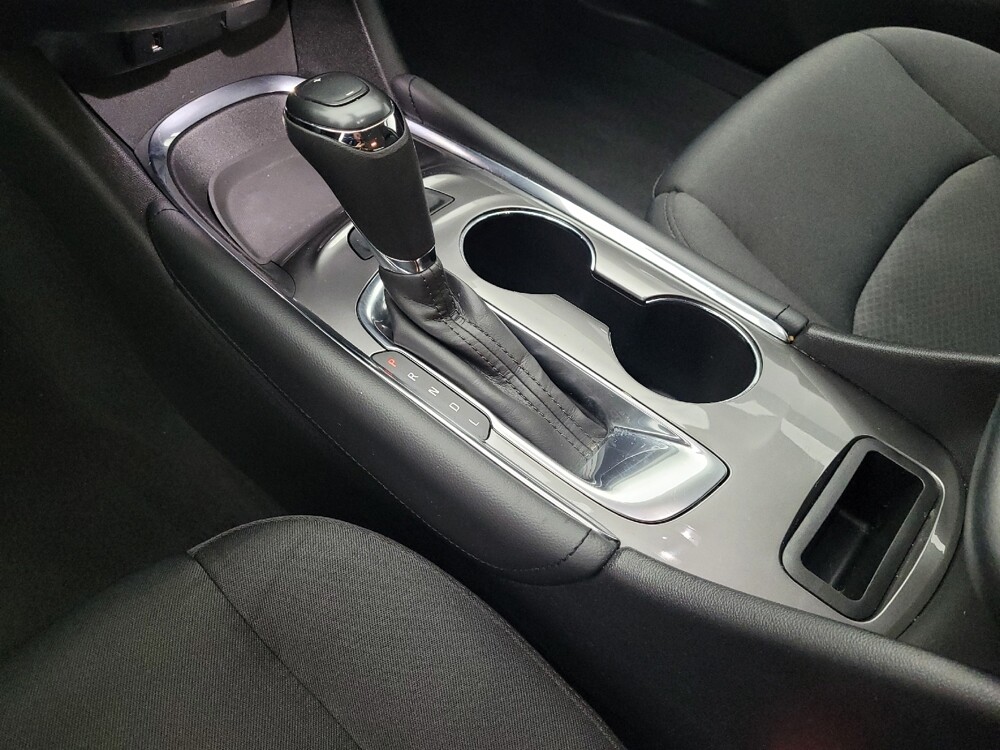 2016 Chevrolet Malibu in Hialeah, FL 33014 - 18091528 26