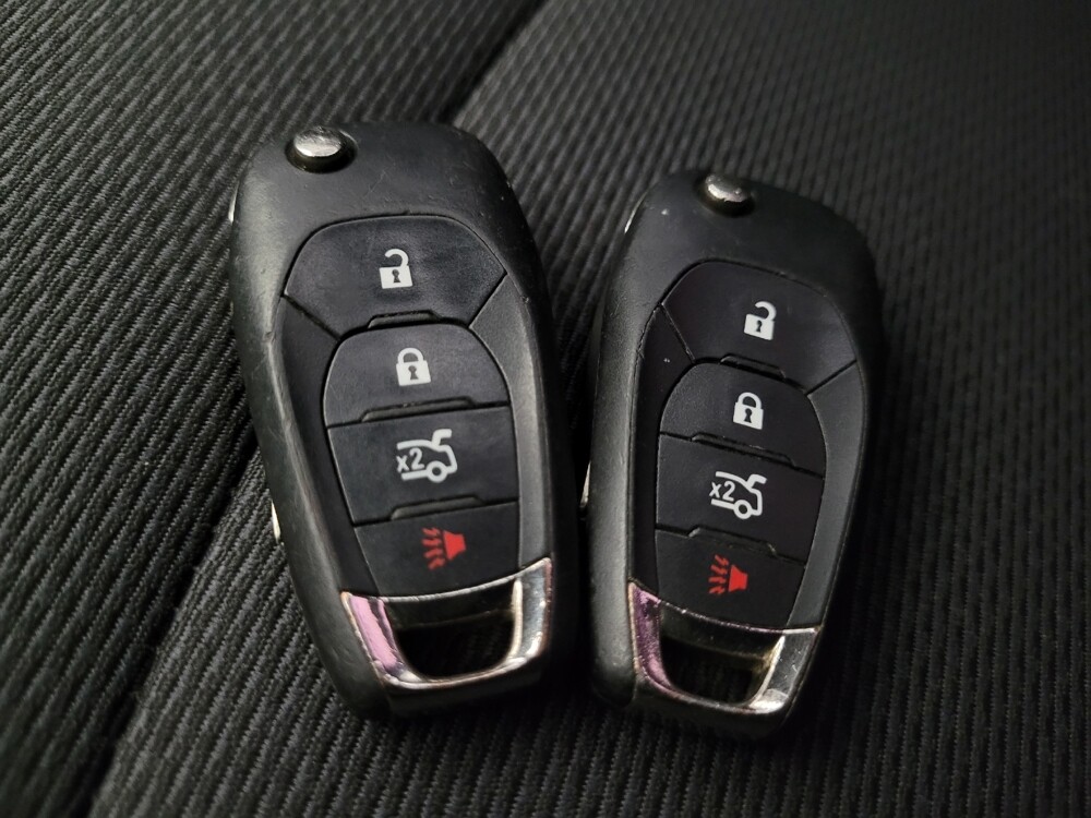 2017 Chevrolet Cruze in Albuquerque, NM 87123 - 18091531 32