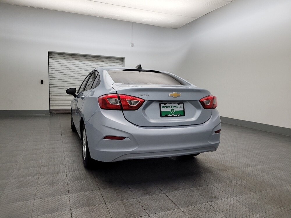 2017 Chevrolet Cruze in Albuquerque, NM 87123 - 18091531 6