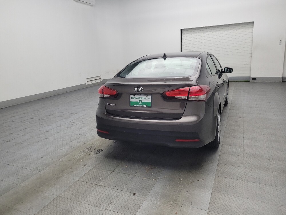 2017 Kia Forte in Morrow, GA 30260 - 18091537 9