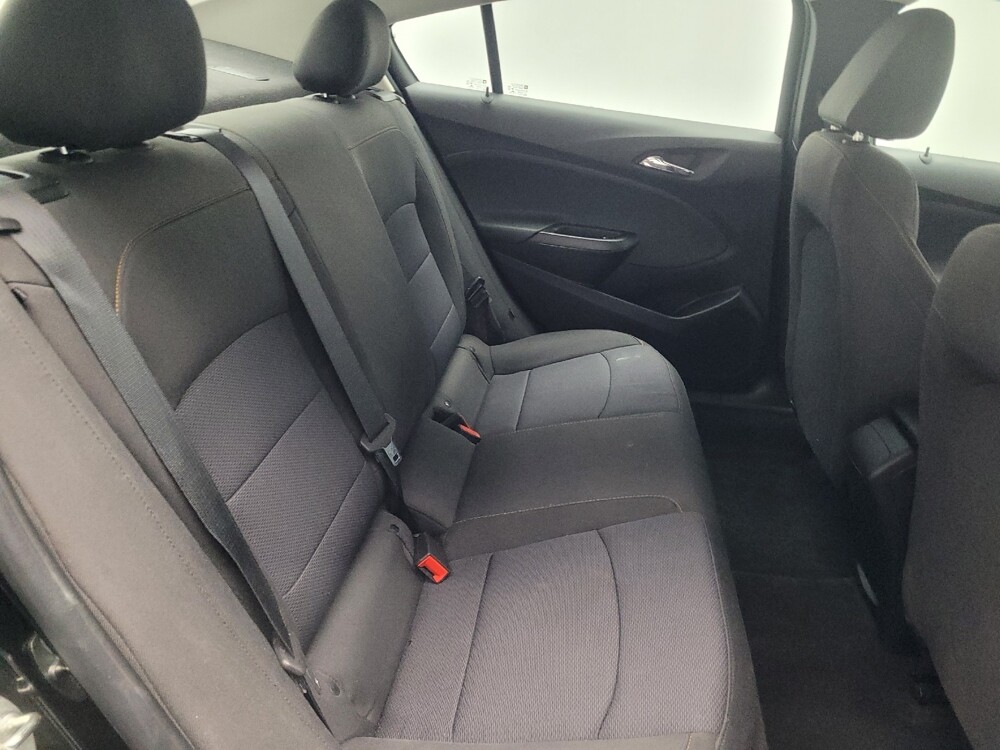 2018 Chevrolet Cruze in Chattanooga, TN 37421 - 18091539 19