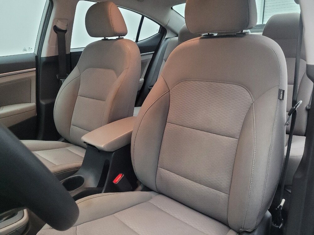 2020 Hyundai Elantra in Conyers, GA 30094 - 18091544 17