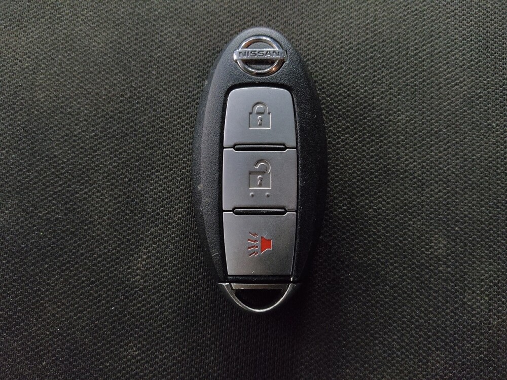 2017 Nissan Titan in Macon, GA 31210 - 18091546 32