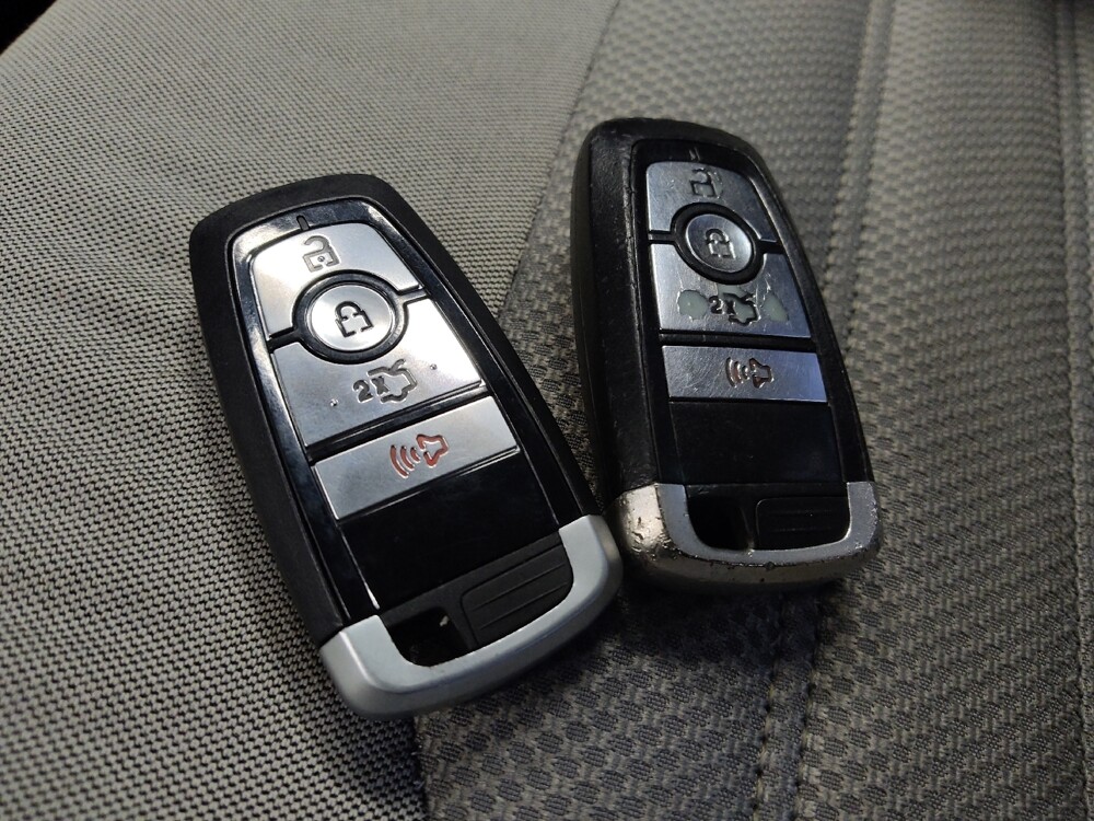 2017 Ford Fusion in Phoenix, AZ 85015 - 18091572 32