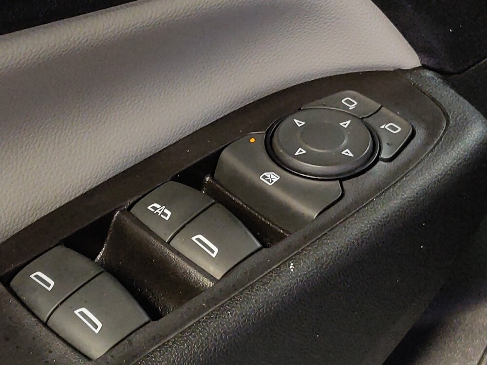 2019 Chevrolet Equinox in Tampa, FL 33619 - 18091576 27