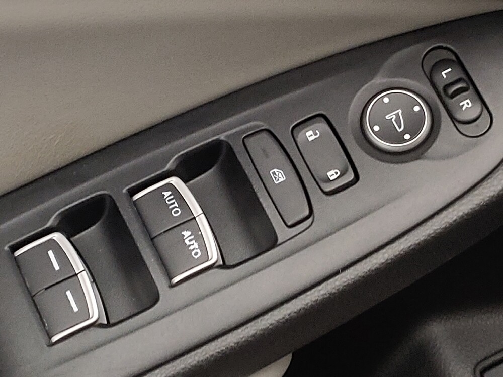 2018 Honda Accord in Fort Myers, FL 33907 - 18091577 27