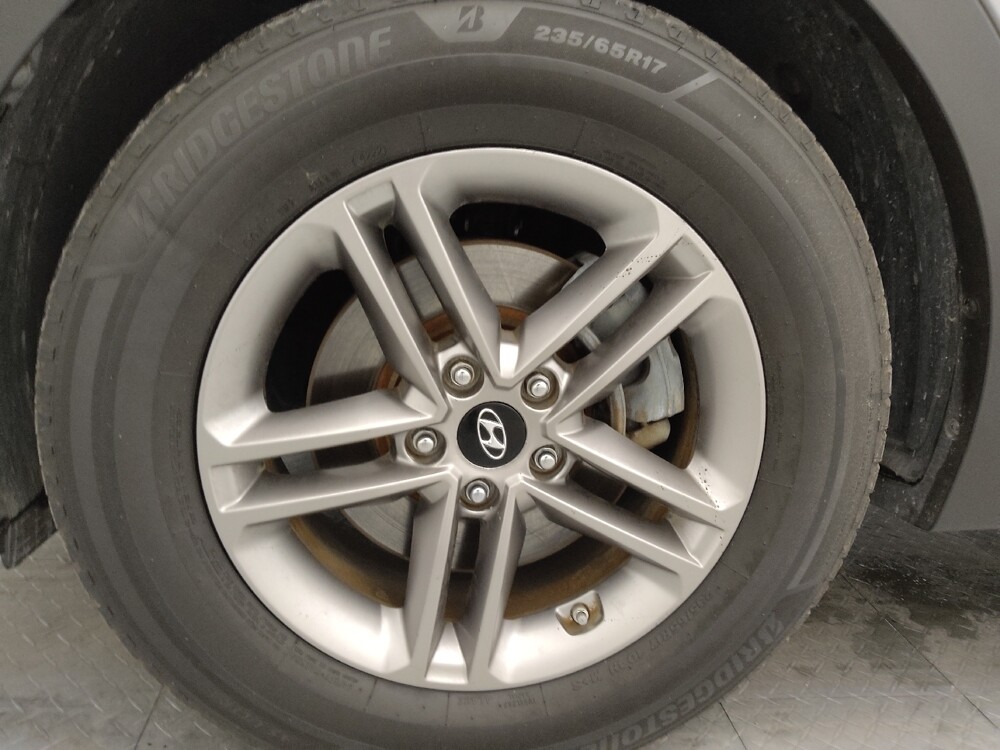 2018 Hyundai Santa Fe in Tampa, FL 33619 - 18091579 31