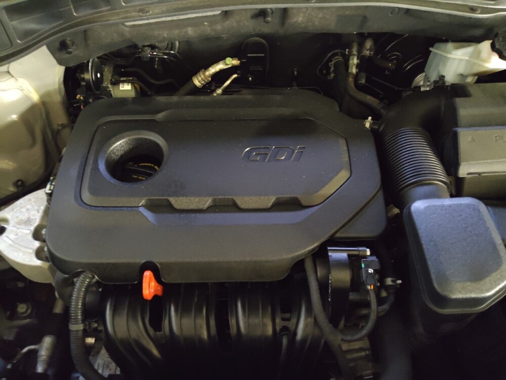 2018 Hyundai Santa Fe in Tampa, FL 33619 - 18091579 30