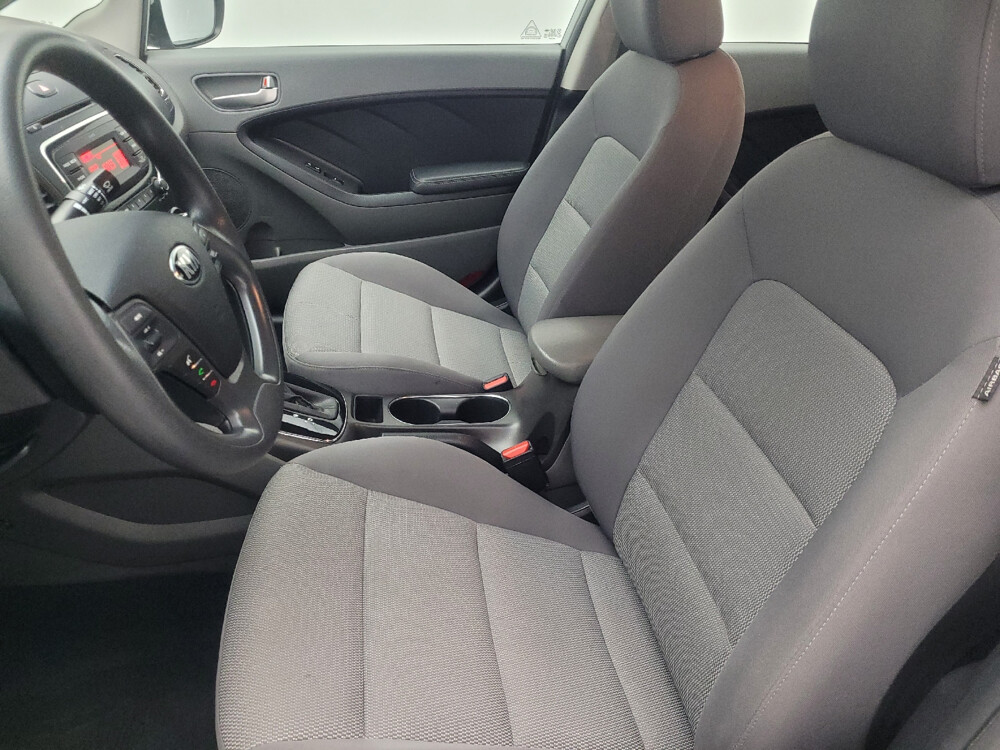 2017 Kia Forte in Ocala, FL 34471 - 18091587 17