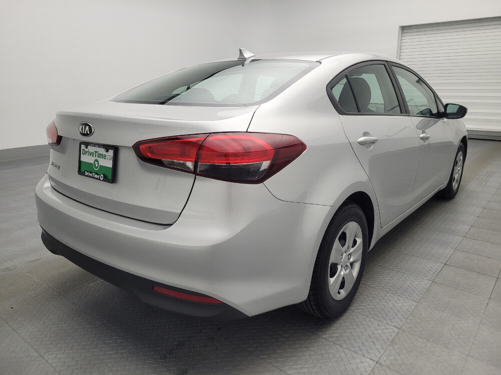 2017 Kia Forte in Ocala, FL 34471 - 18091587 9
