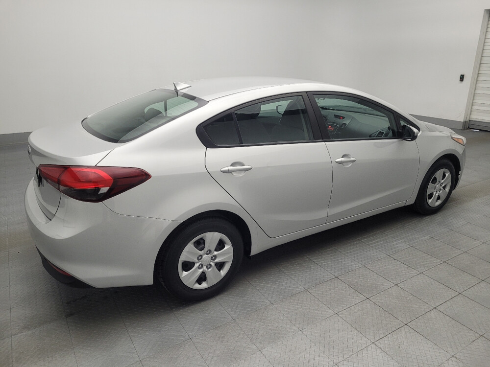 2017 Kia Forte in Ocala, FL 34471 - 18091587 10
