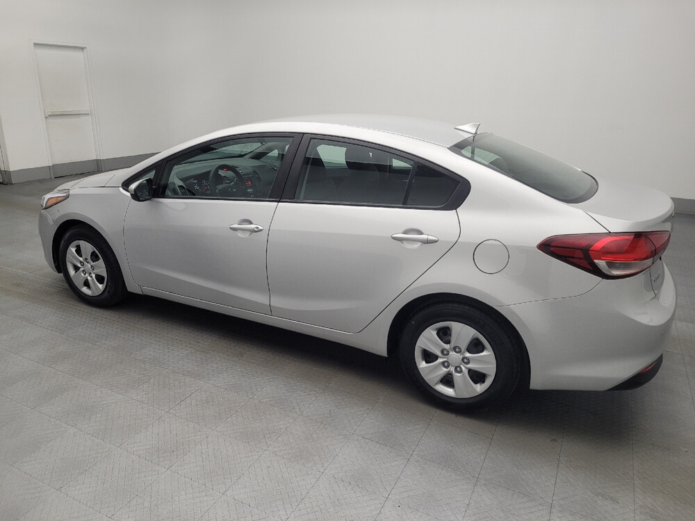 2017 Kia Forte in Ocala, FL 34471 - 18091587 3