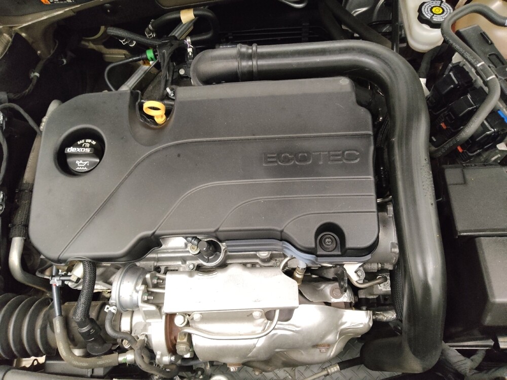 2018 Chevrolet Malibu in Lombard, IL 60148 - 18091590 30