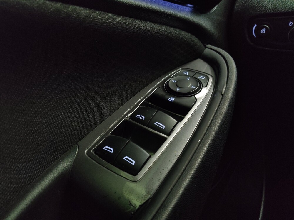 2018 Chevrolet Malibu in Lombard, IL 60148 - 18091590 27