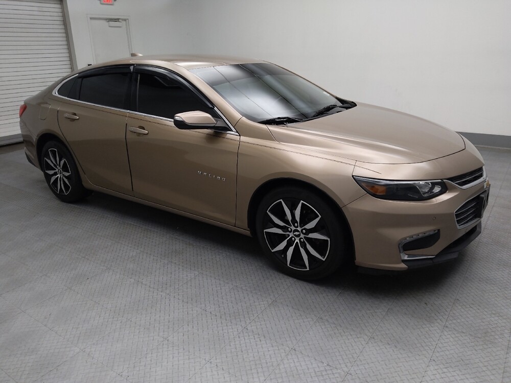 2018 Chevrolet Malibu in Lombard, IL 60148 - 18091590 11