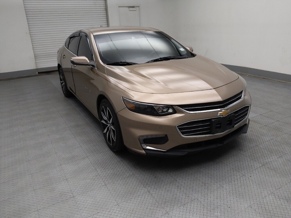 2018 Chevrolet Malibu in Lombard, IL 60148 - 18091590 13
