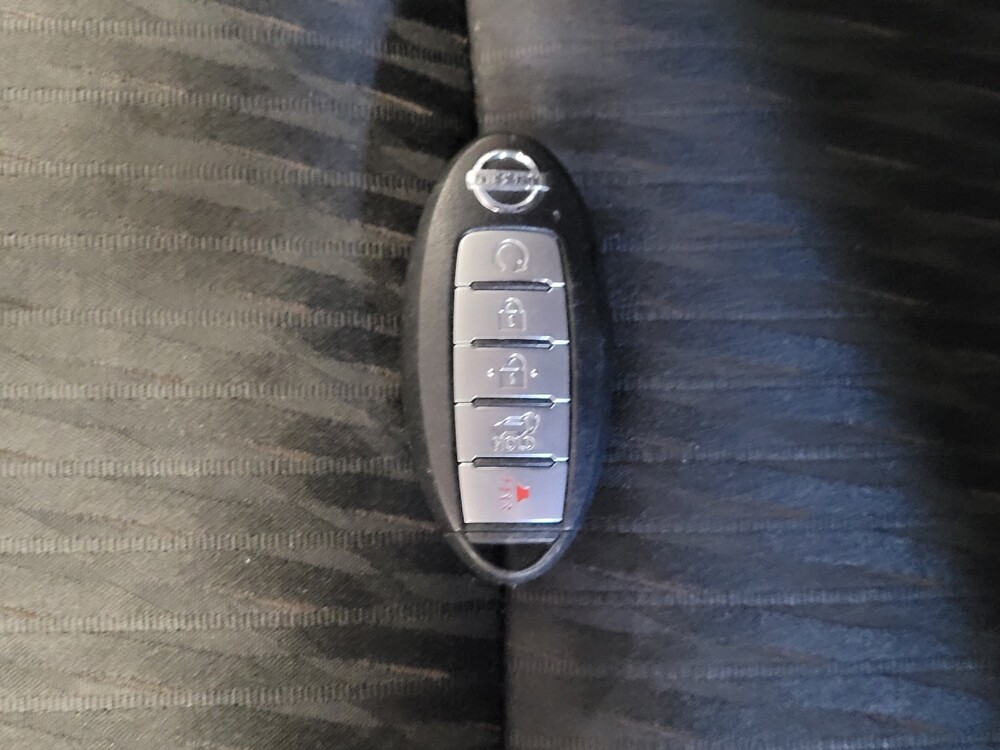 2020 Nissan Rogue in Jacksonville, FL 32210 - 18091596 32