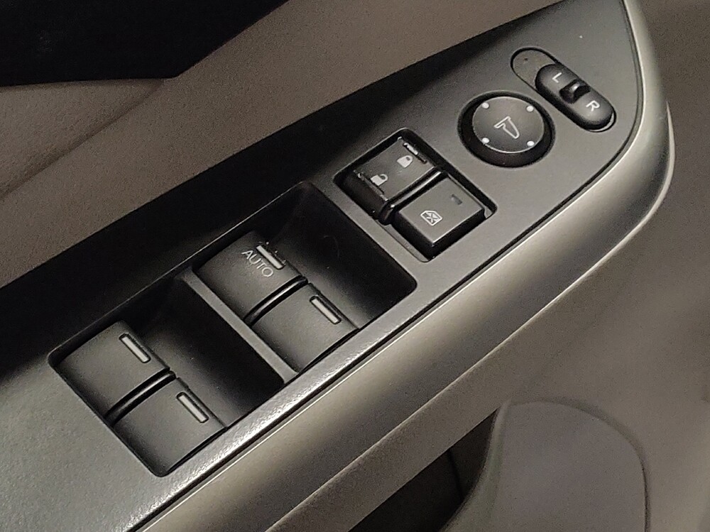 2013 Honda CR-V in Pensacola, FL 32505 - 18091598 27