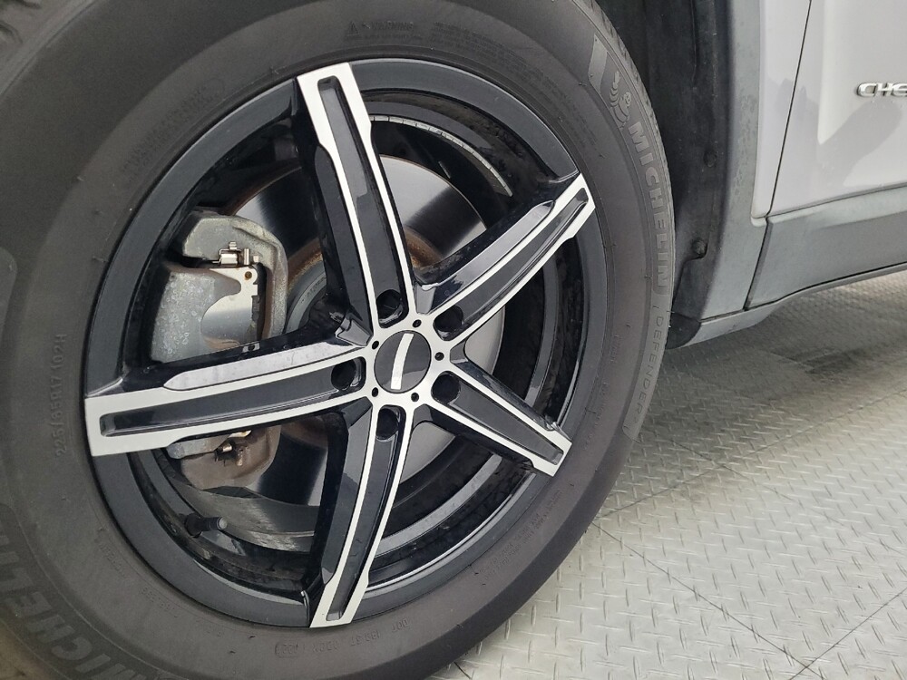 2019 Jeep Cherokee in Gainesville, FL 32609 - 18091602 31