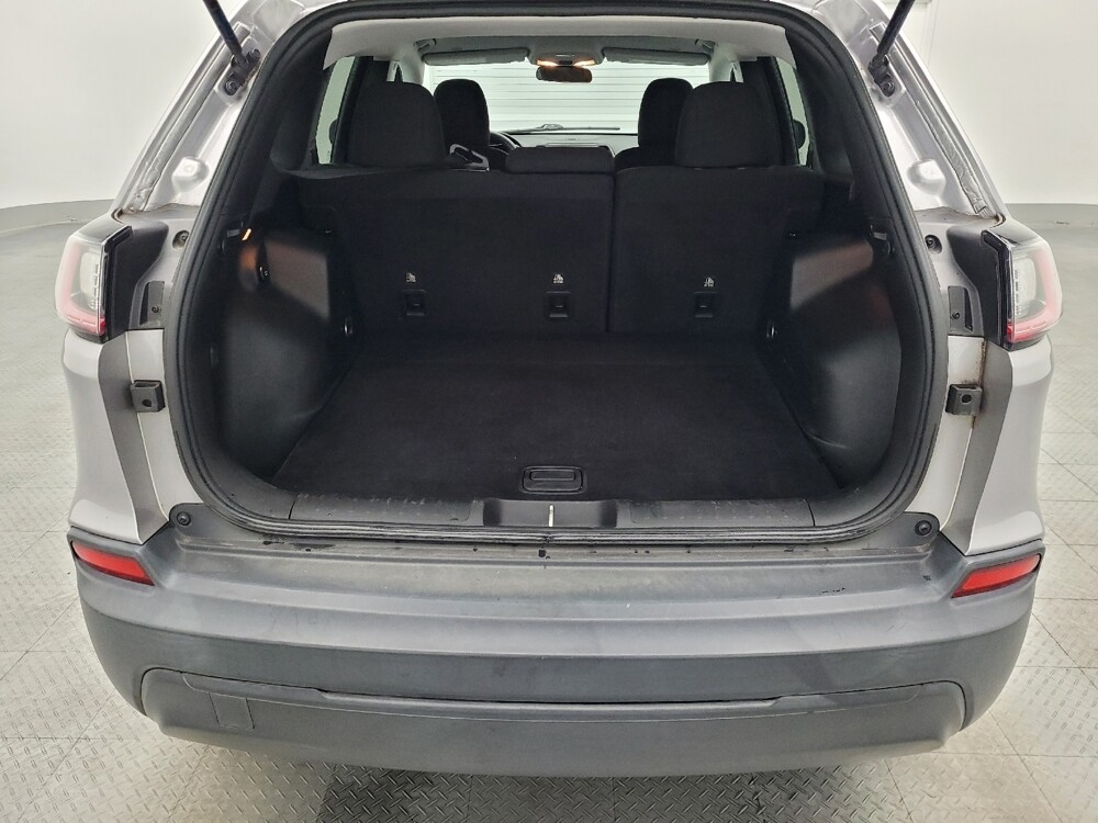 2019 Jeep Cherokee in Gainesville, FL 32609 - 18091602 29