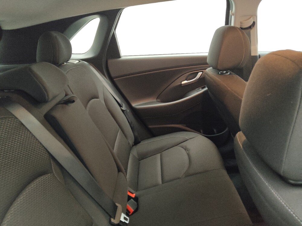 2019 Hyundai Elantra in Lombard, IL 60148 - 18091609 19