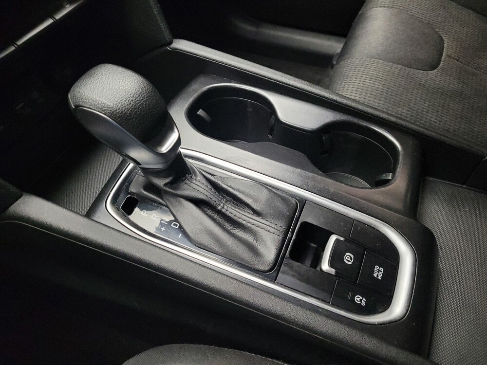 2019 Hyundai Santa Fe in Taylor, MI 48180 - 18091613 26