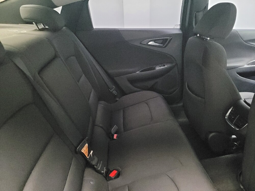 2019 Chevrolet Malibu in Madison, TN 37115 - 18091615 19