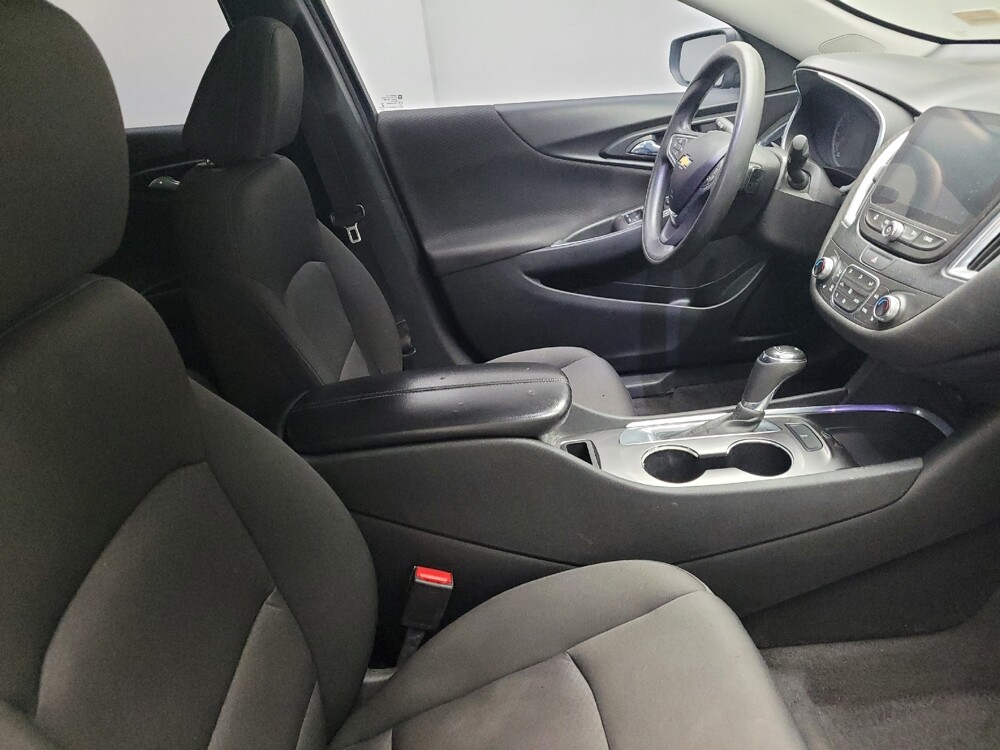 2019 Chevrolet Malibu in Madison, TN 37115 - 18091615 21