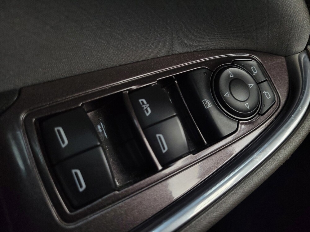 2018 Chevrolet Malibu in Las Vegas, NV 89102 - 18091617 27