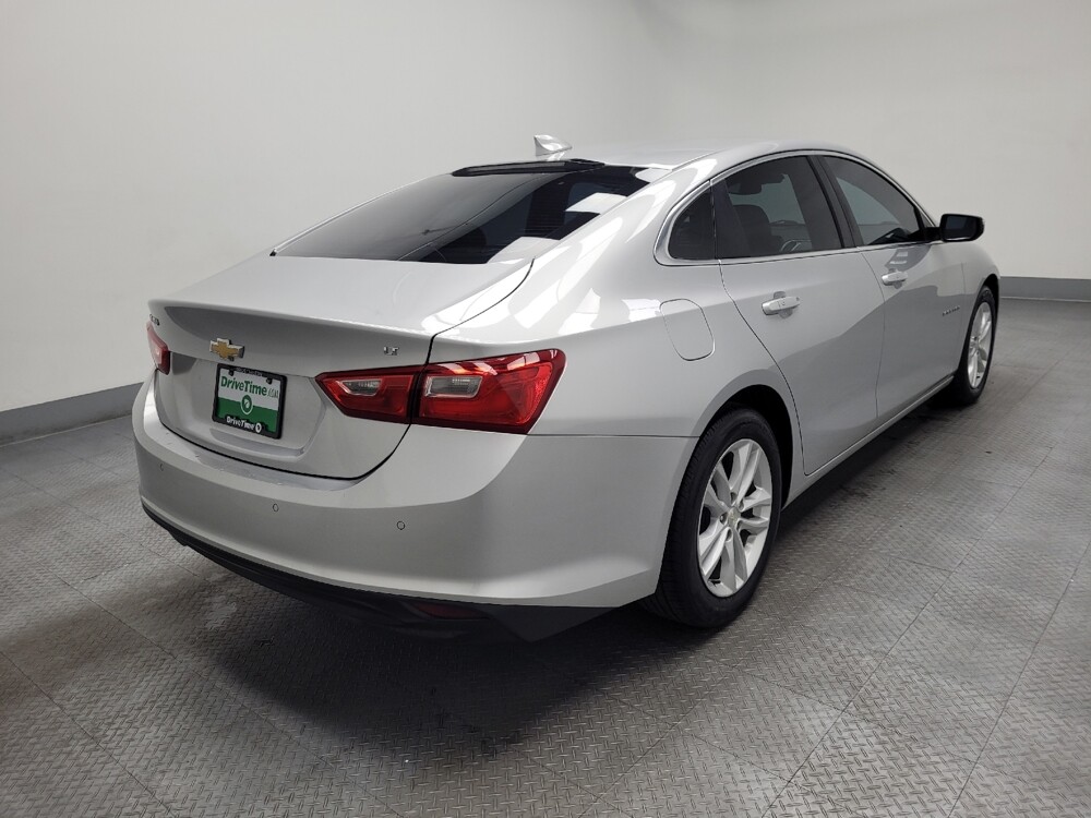2018 Chevrolet Malibu in Las Vegas, NV 89102 - 18091617 9