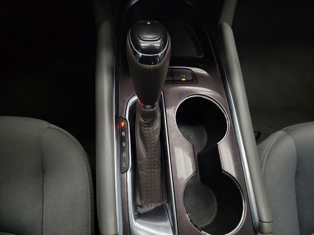 2018 Chevrolet Malibu in Las Vegas, NV 89102 - 18091617 26