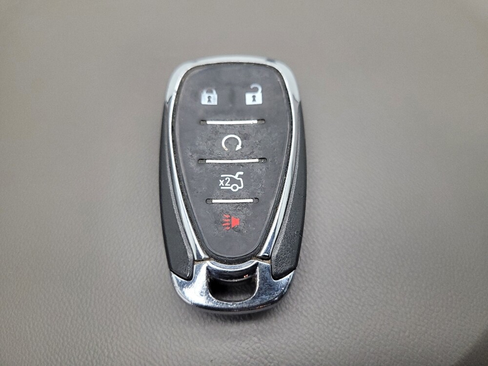 2018 Chevrolet Malibu in Las Vegas, NV 89102 - 18091617 32