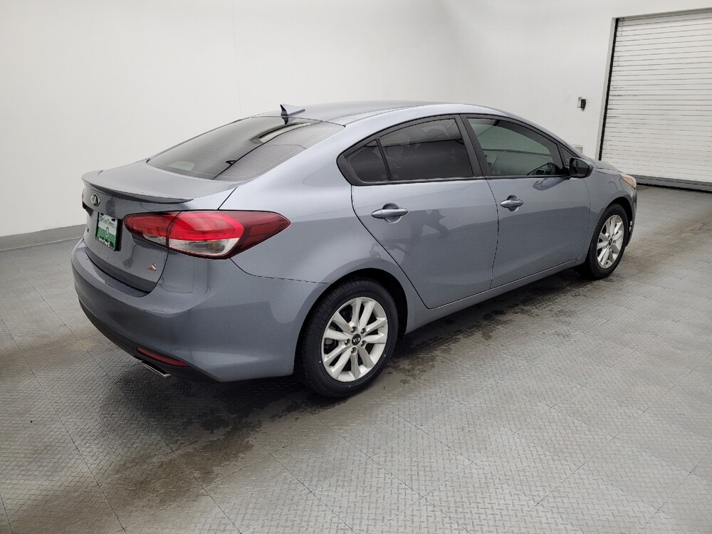 2017 Kia Forte in Charlotte, NC 28273 - 18091622 10