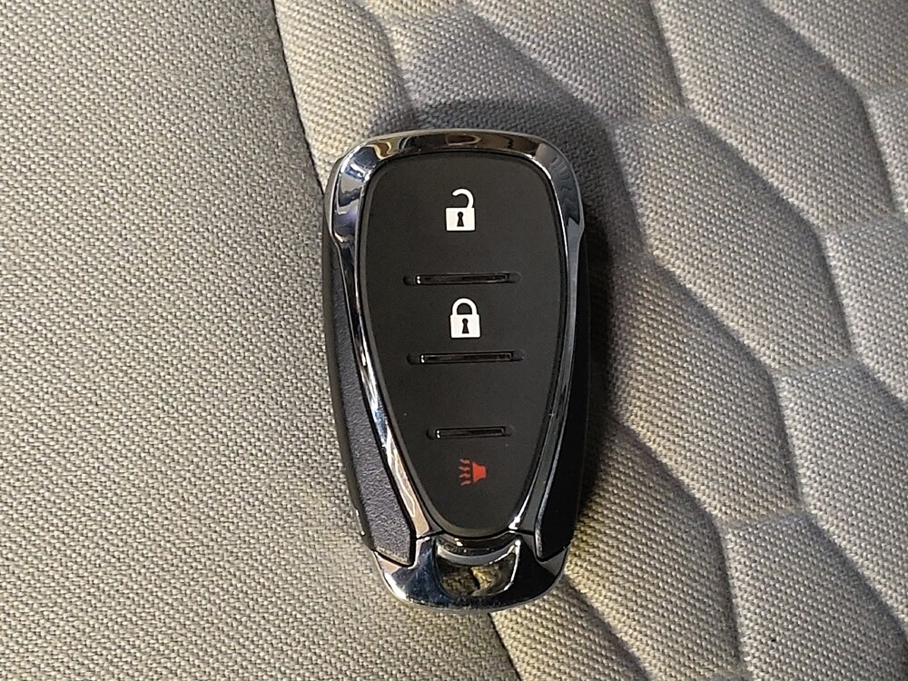 2021 Chevrolet Equinox in Greenville, SC 29607 - 18091626 32