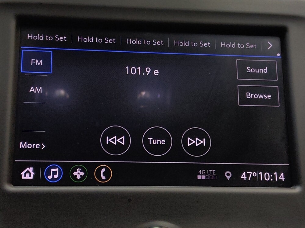 2021 Chevrolet Equinox in Greenville, SC 29607 - 18091626 25