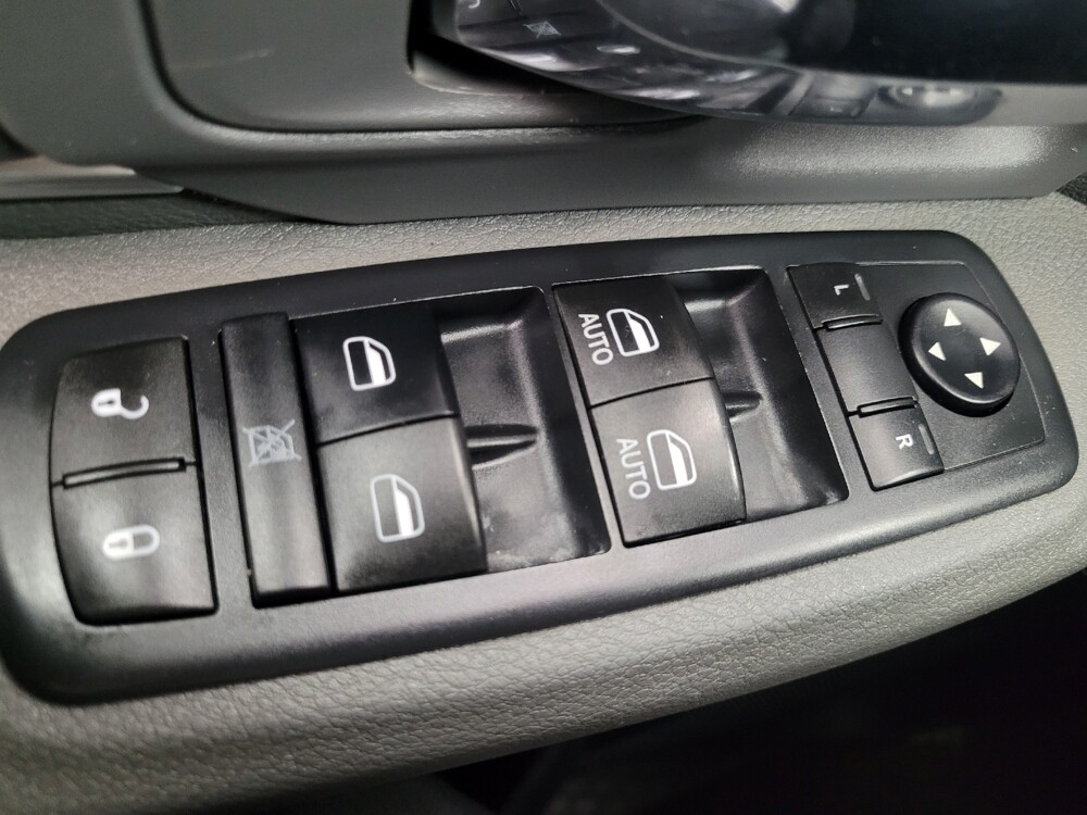 2016 RAM 1500 in Huntsville, AL 35816 - 18091634 27