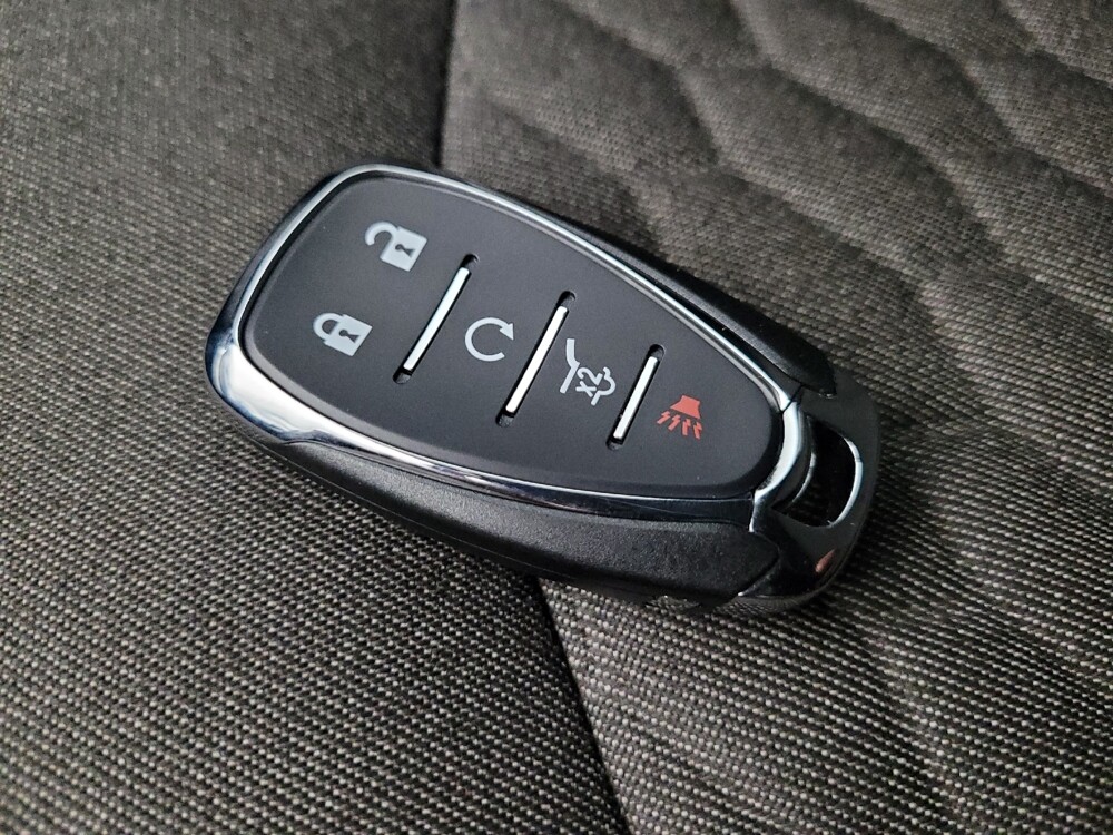 2018 Chevrolet Equinox in Phoenix, AZ 85015 - 18091638 32