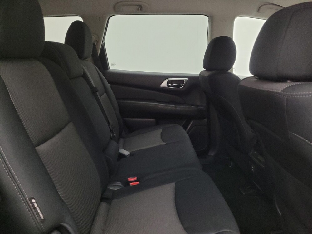 2018 Nissan Pathfinder in Louisville, KY 40258 - 18091640 19