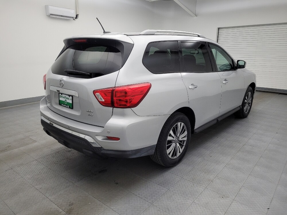2018 Nissan Pathfinder in Louisville, KY 40258 - 18091640 9